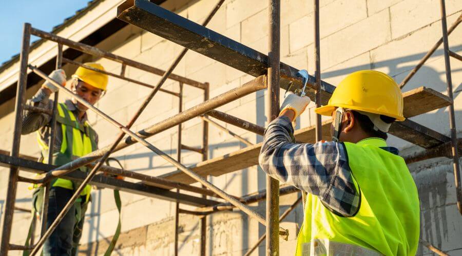 Professional fairlawn roofing services in Olin, IA